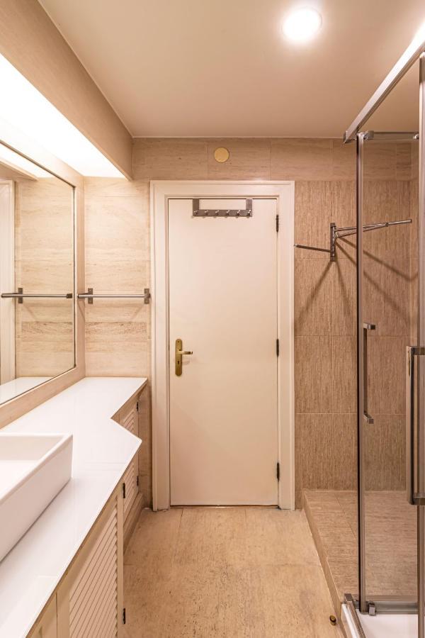 Apartamento Chiado Superior By Architecture Tote Ser